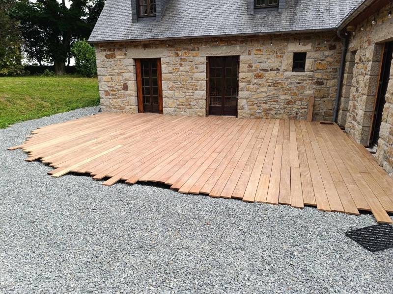 Pose des lames de Terrasse en bois cumaru Lannion